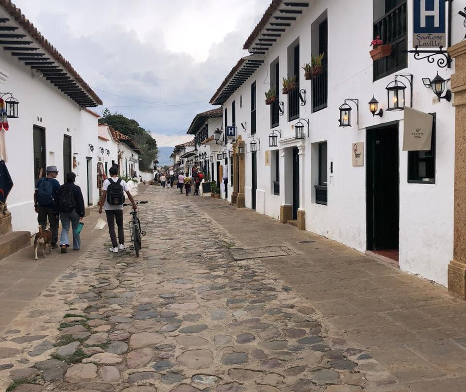 Tinto Galería-莱瓦镇必去景点