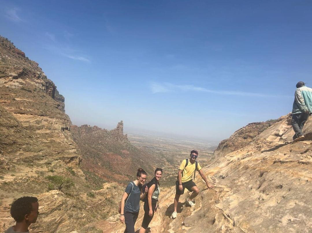 Arre Tours and Travel景点图片
