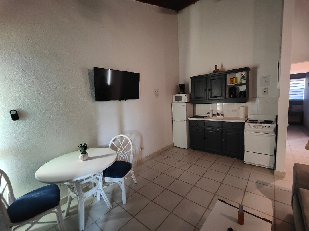 Sunset Lane Apartment Hotel