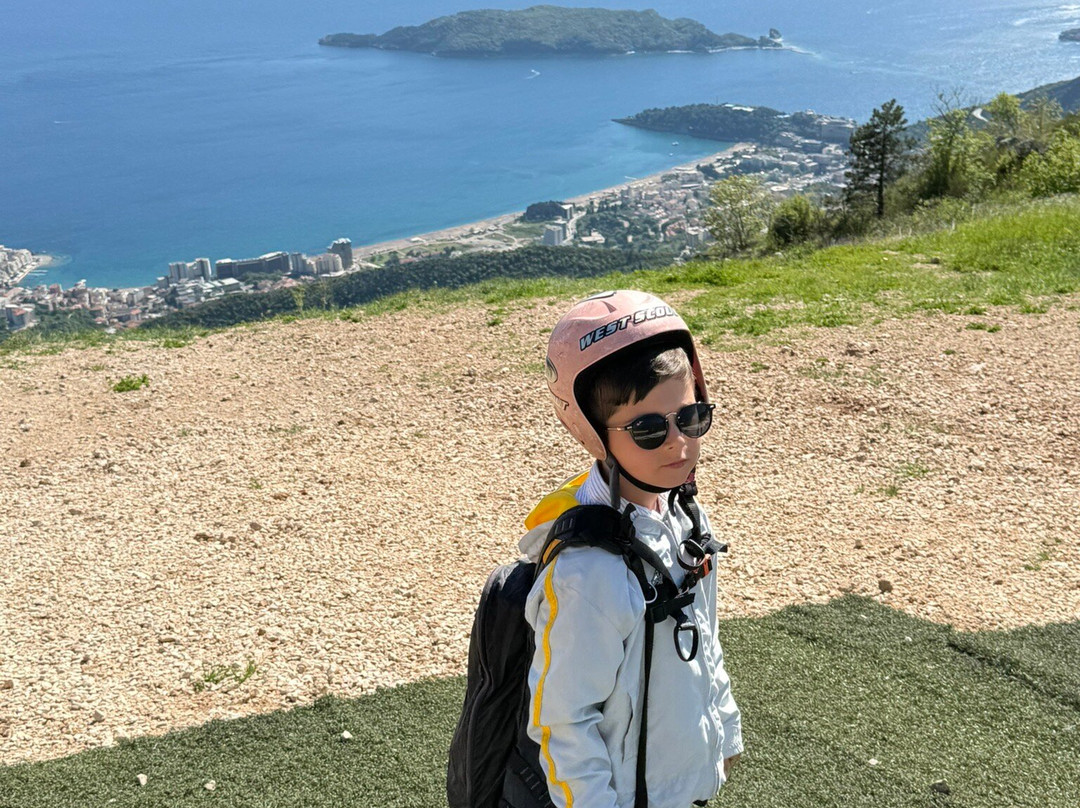 Budva Paragliding Montenegro景点图片