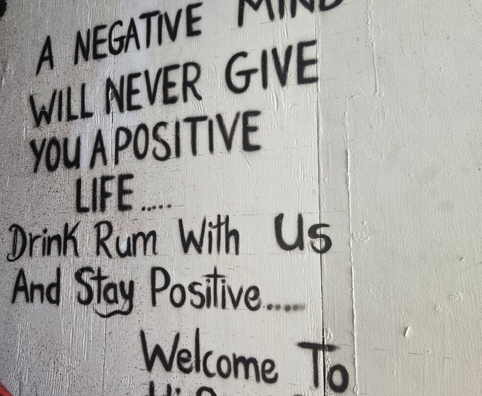 Hi-Rise Beach Bar-罗索必去景点