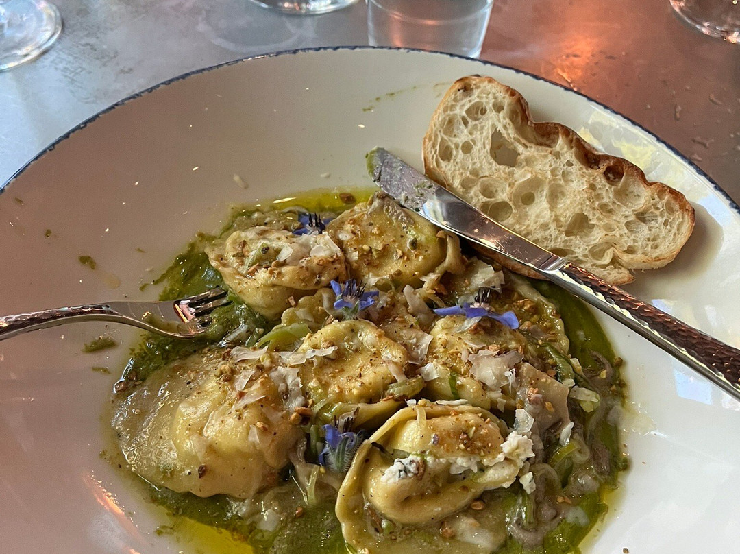 Abbracci Italian Cuisine & Cocktails