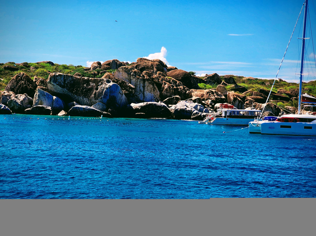 The Catamaran Company Charters-托土拉必去景点