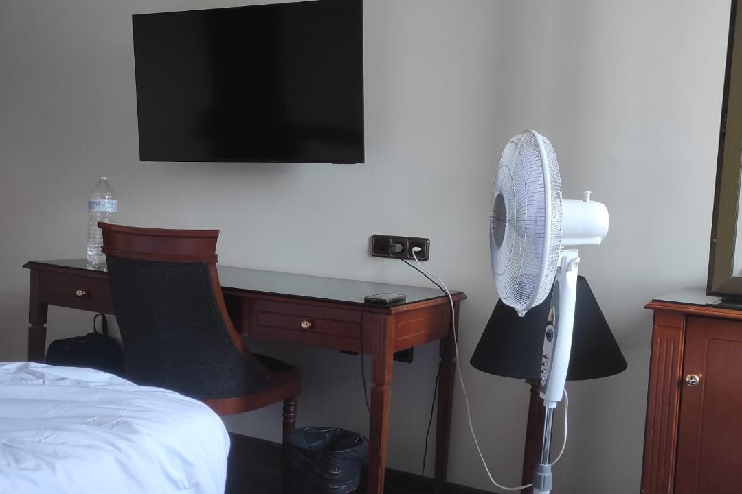 米里亚赫罗纳酒店主图