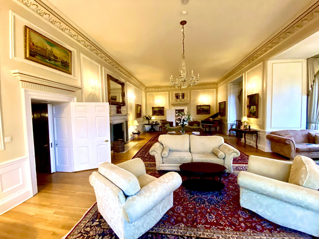 Goldsborough Hall主图