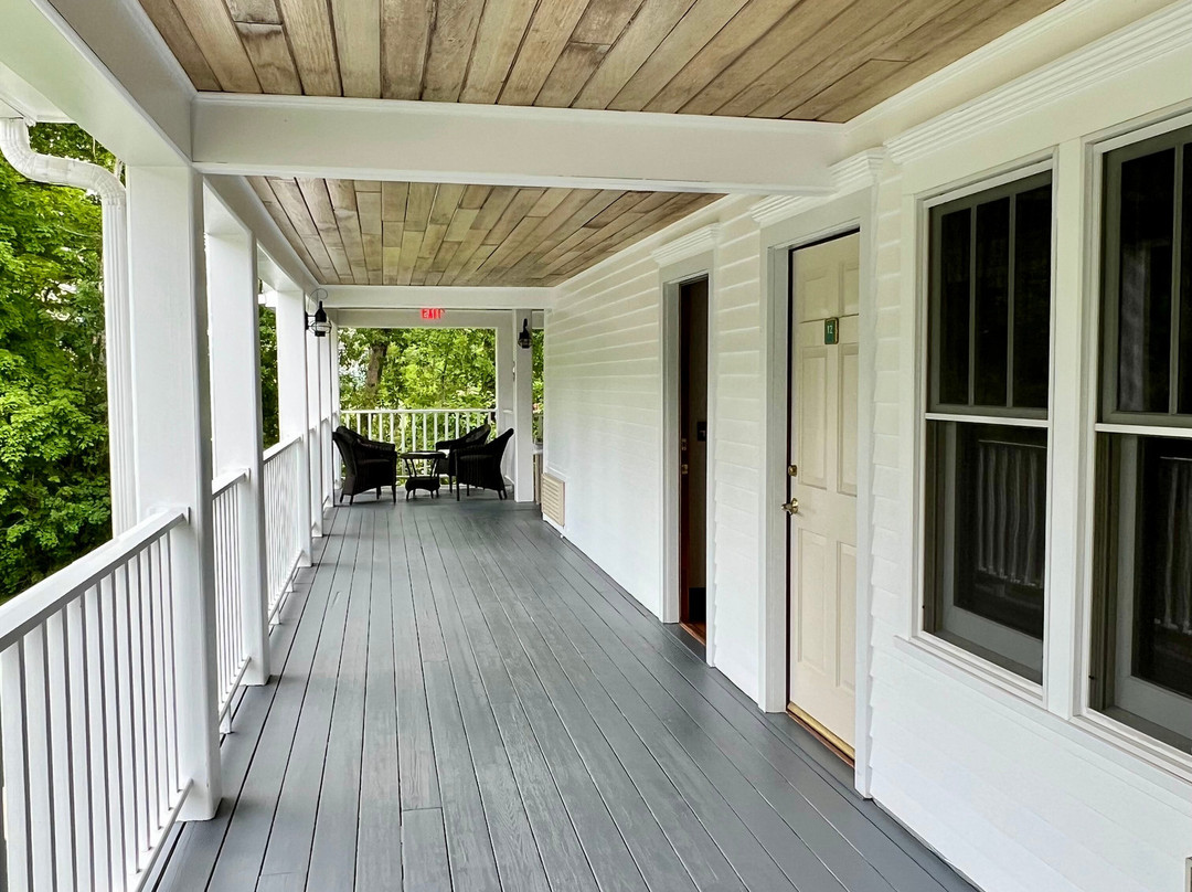 Liberty Lodge At Sister Bay主图