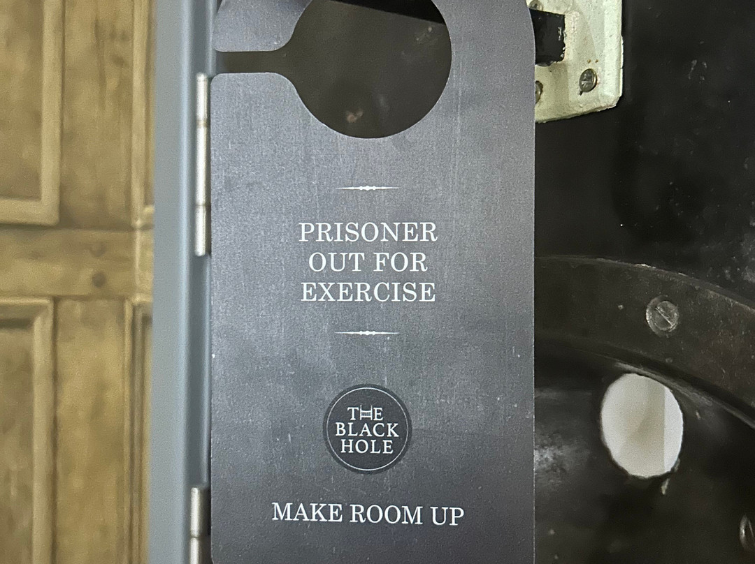 The Black Hole主图