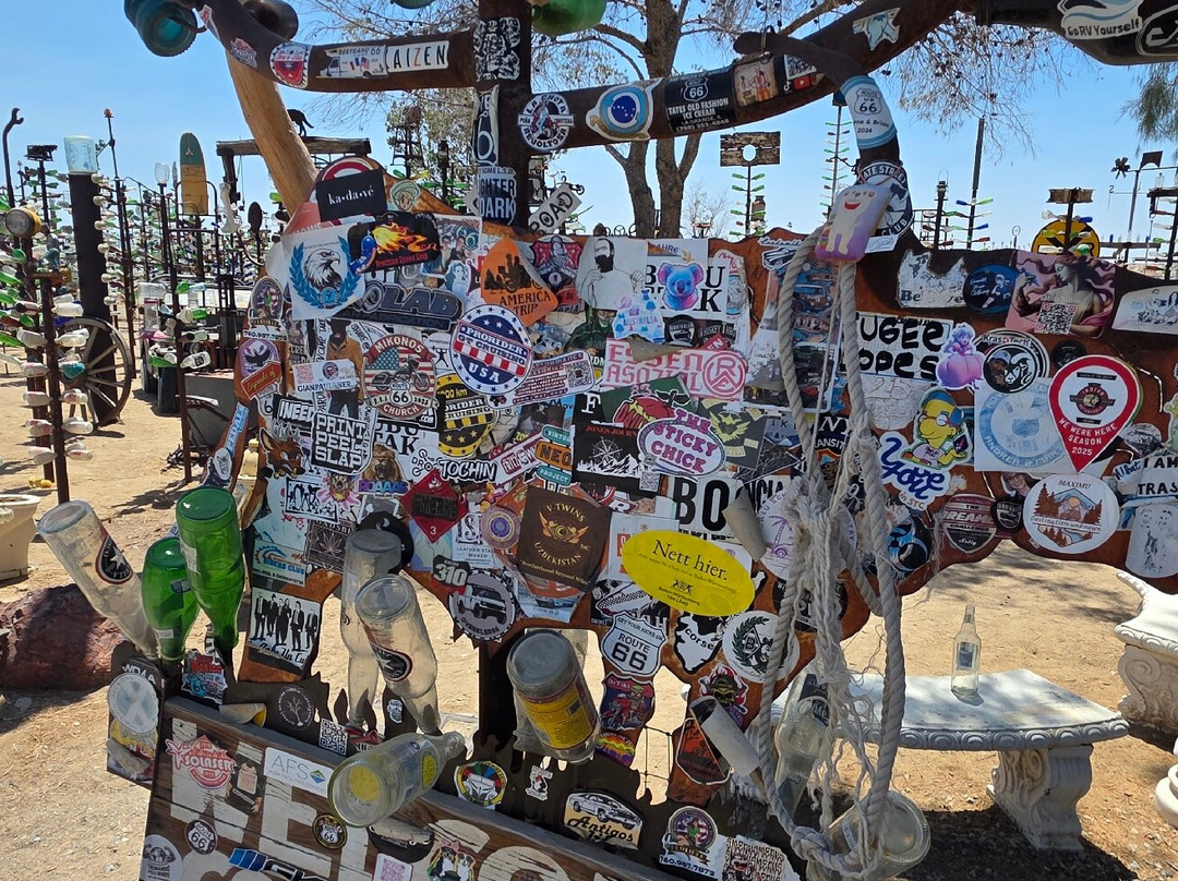 Elmer Long's Bottle Tree Ranch-Oro Grande必去景点