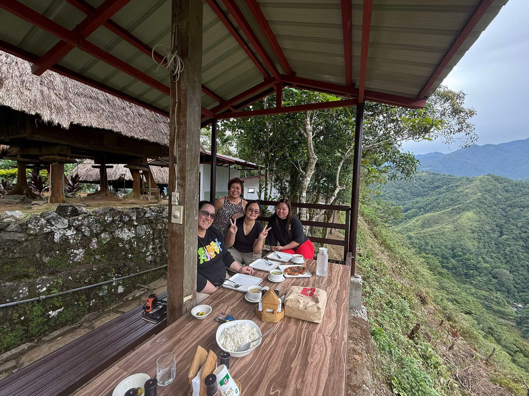 Native Village Inn主图