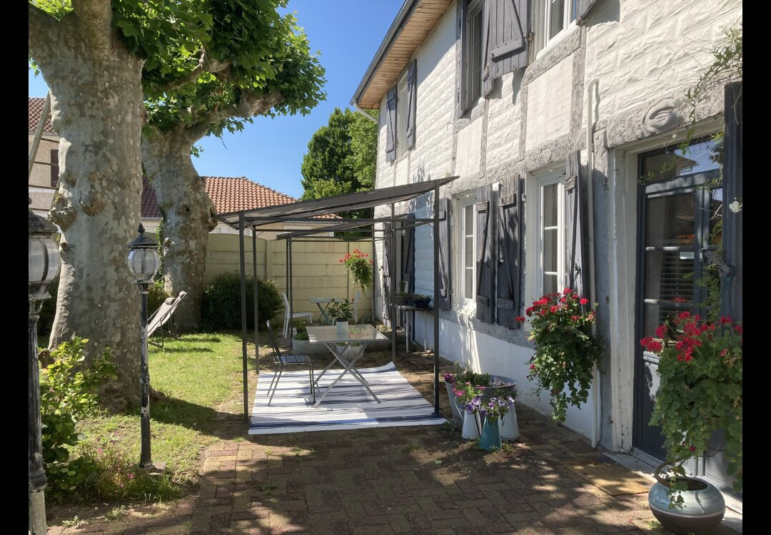 Entre Mer Et Pins主图