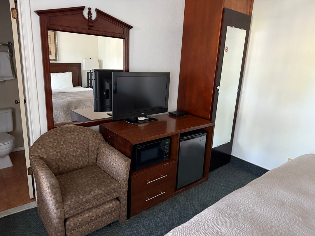 优胜美地山谷休闲康福特茵酒店主图