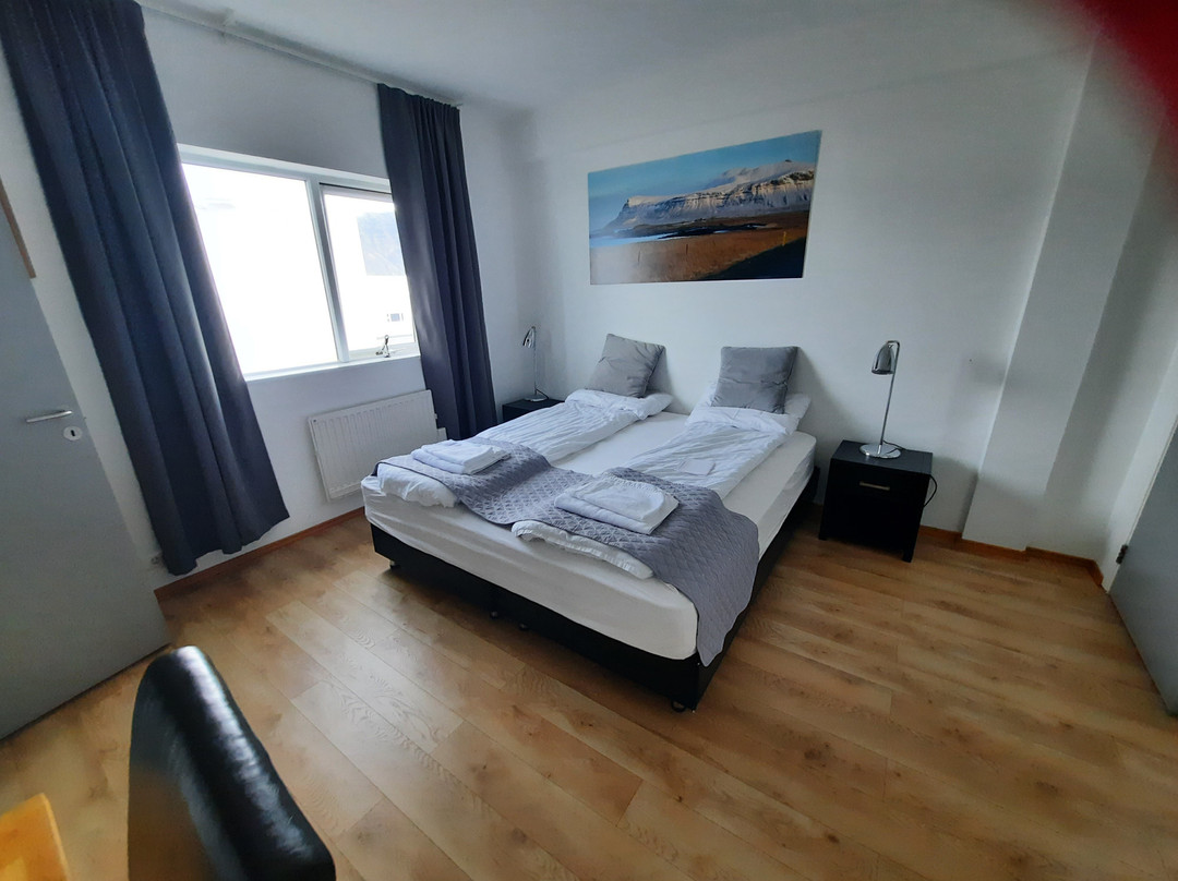 弗拉姆酒店主图