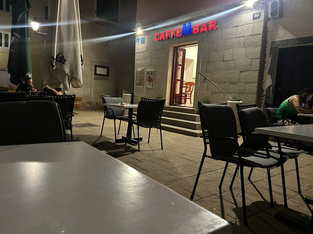 M Bar Pizzeria