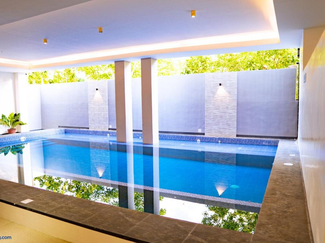 Dreamweavers Hotel by RedDoorz