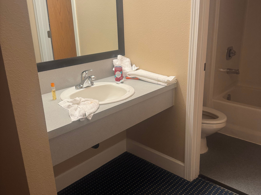 Land's End Resort主图