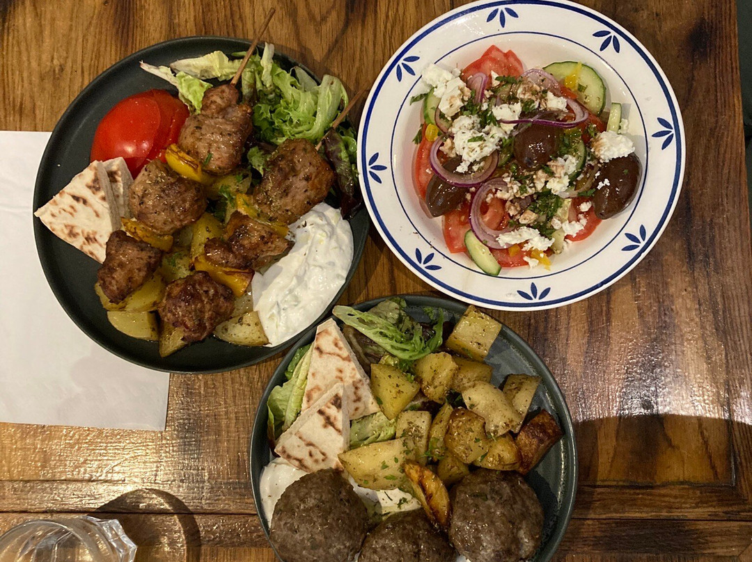 Yamas Ouzerie