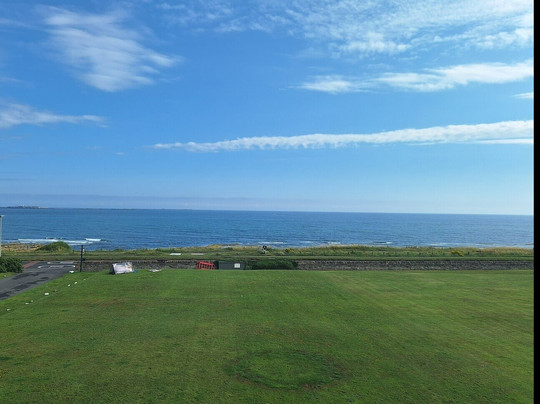 Beach House Hotel主图