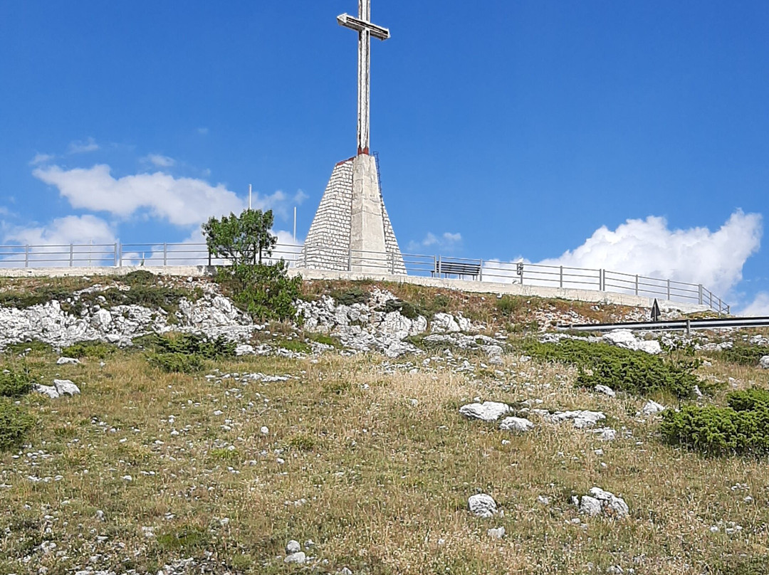 Sacrario di Monte Zurrone-罗卡拉索必去景点
