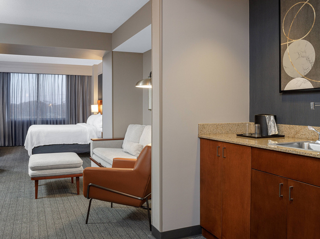 Courtyard by Marriott Long Island MacArthur Airport主图