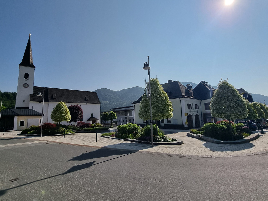 Pfarrkirche St. Erasmus Fuschl Am See-富修湖畔必去景点