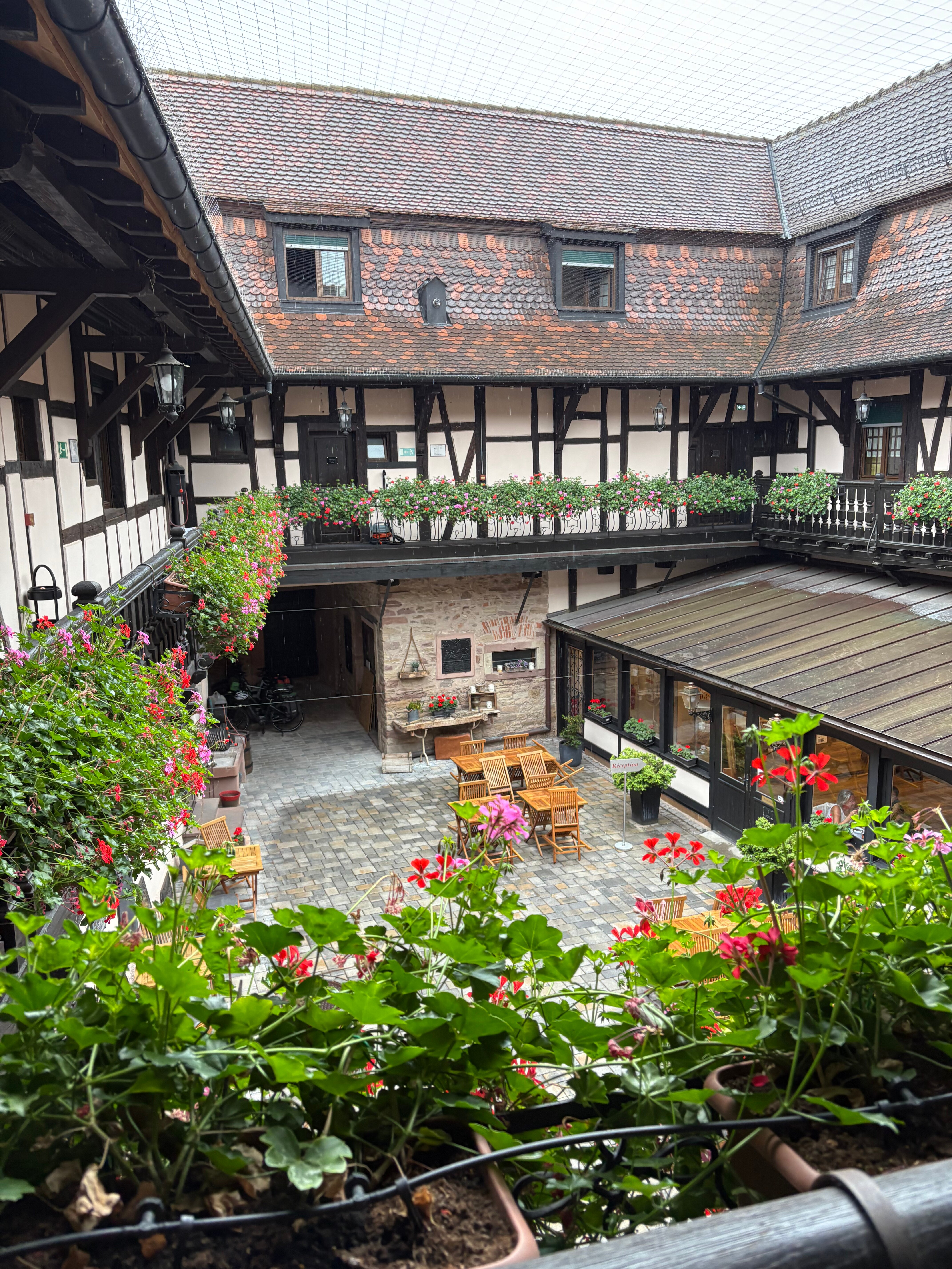 古韦内尔酒店-官方