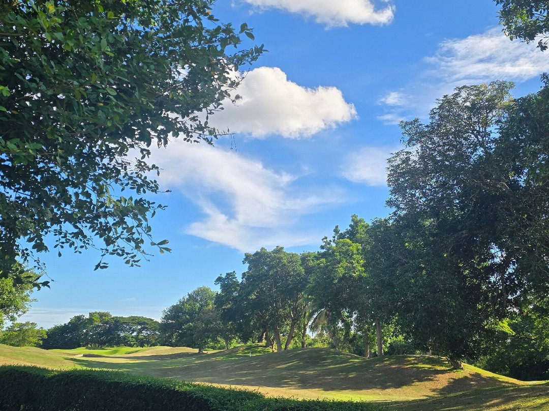 Emerald Golf Course-曼场必去景点