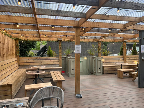 Ye Old Elm Tree-达勒姆必去景点