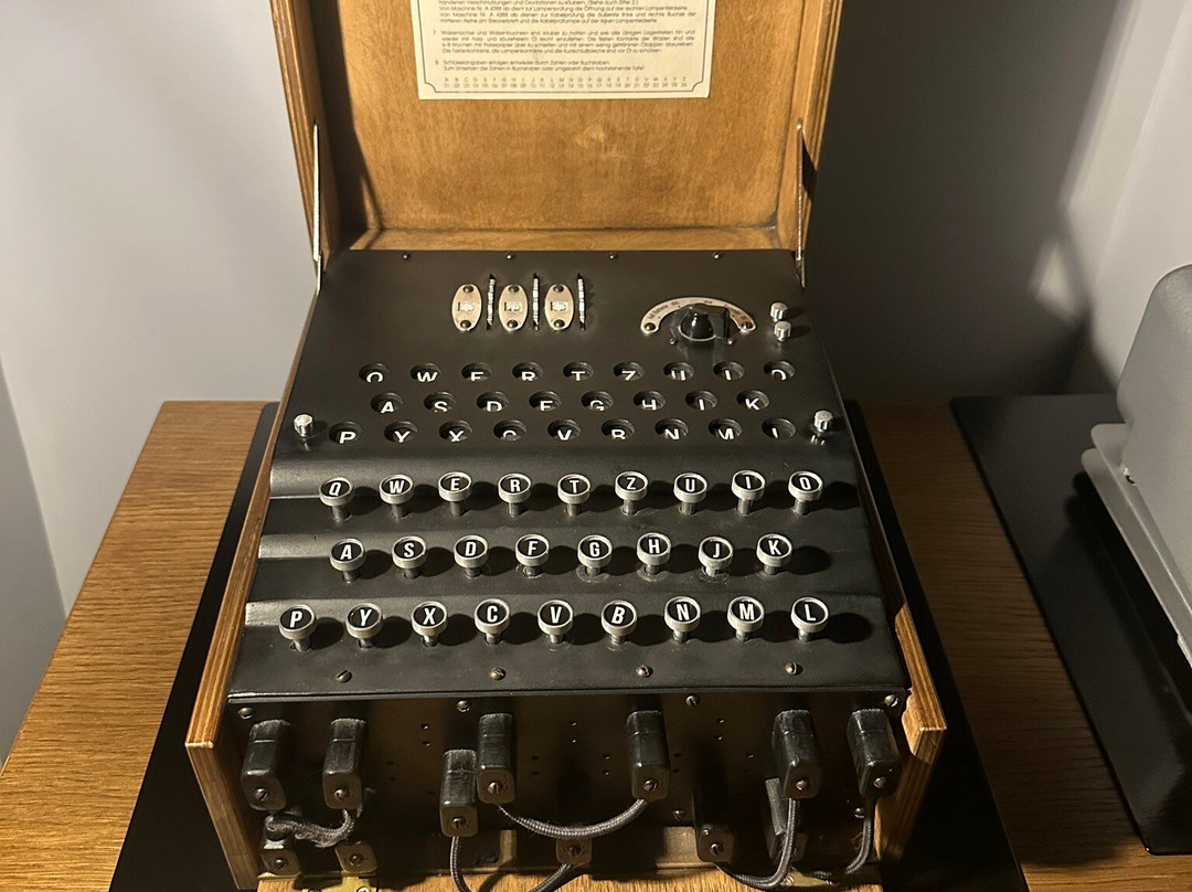 Enigma Code Breakers Monument-波兹南必去景点