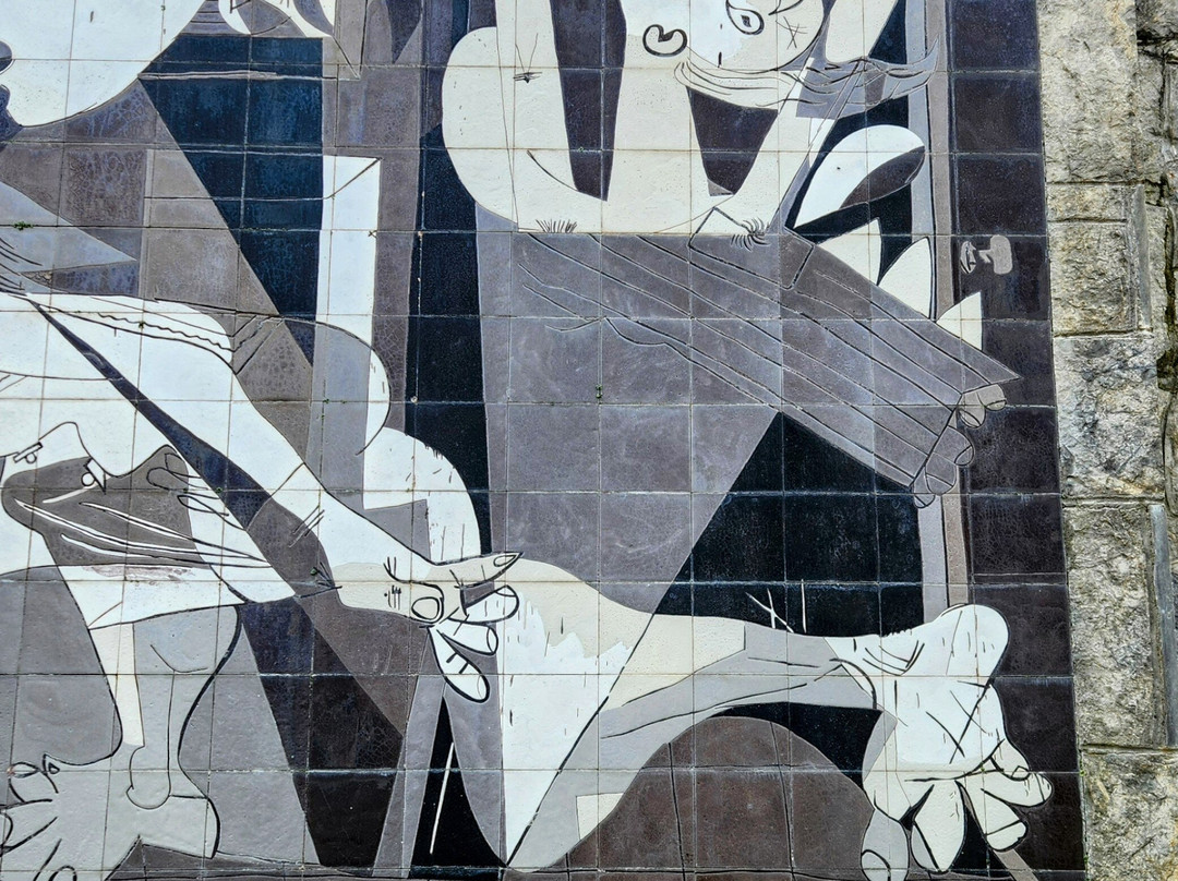 Mural del Guernica de Picasso-Gernika-Lumo必去景点