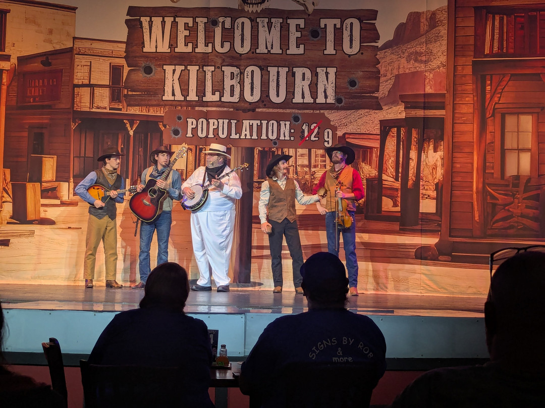 Sneaky Pete's Wild West Dinner Show-威斯康星峡谷必去景点