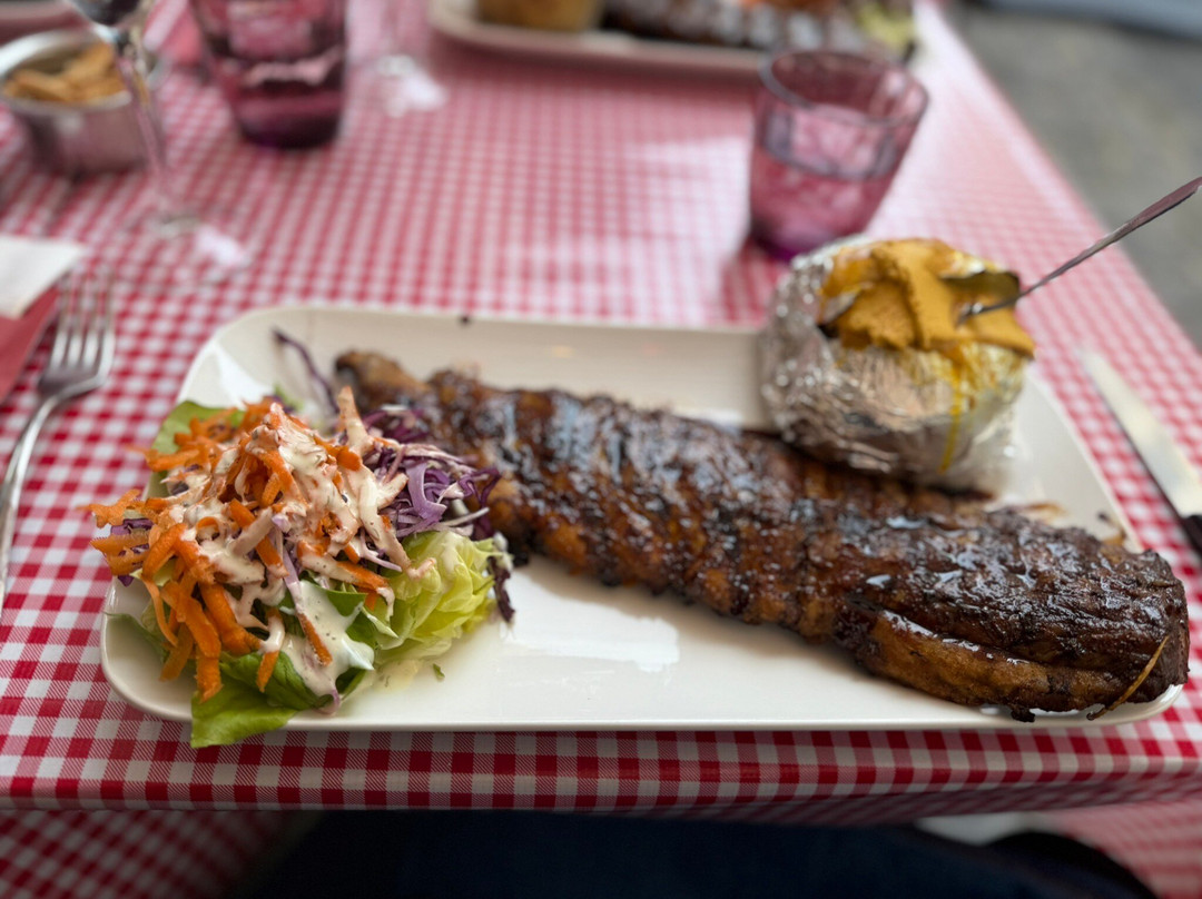 House Of Ribs N Grill