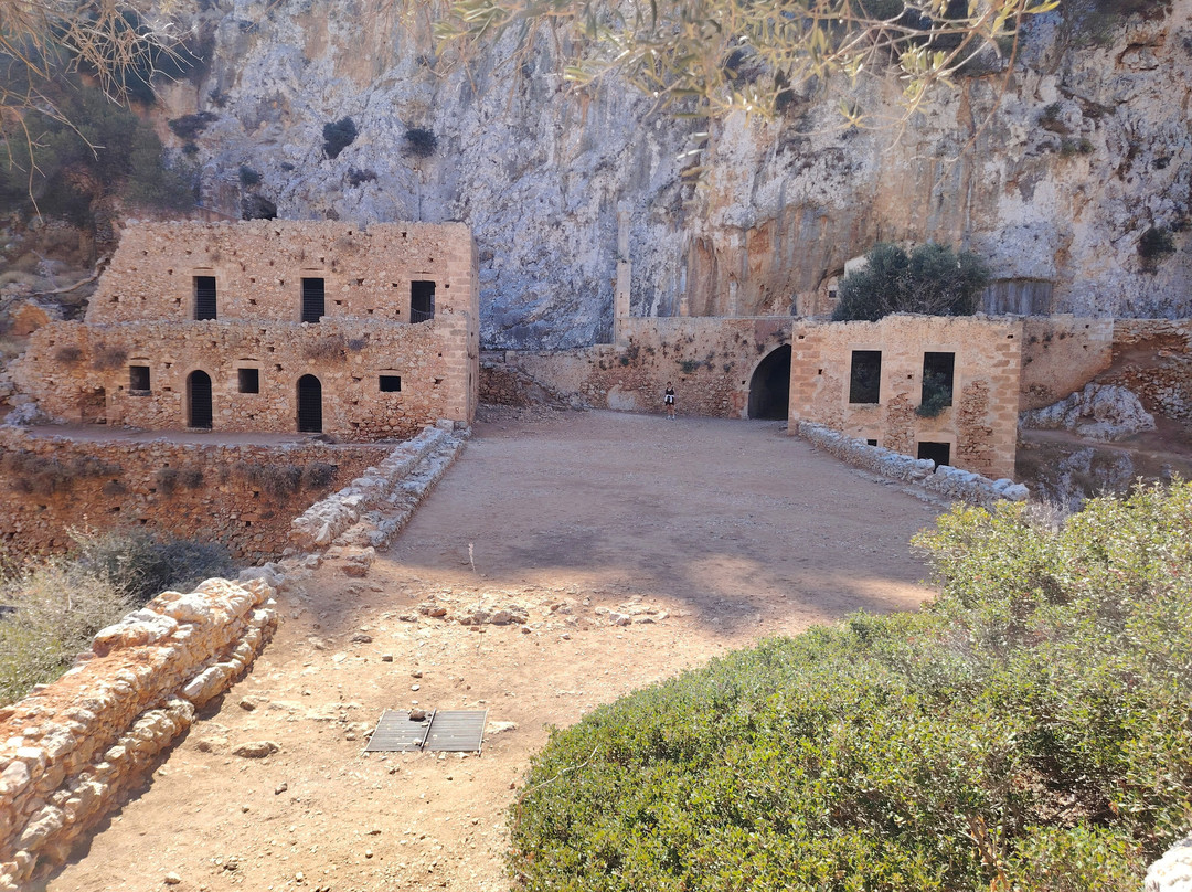 Katholiko Monastery-Akrotiri必去景点