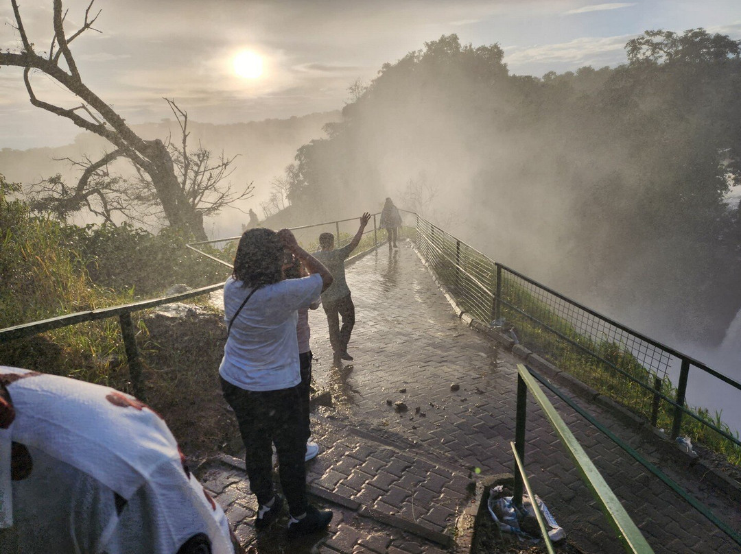 Deks Safaris & Tours Ltd