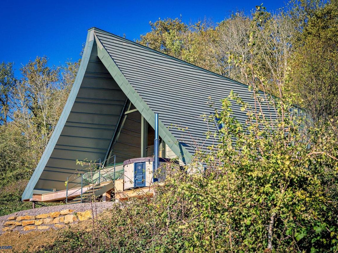 Samo Lodges