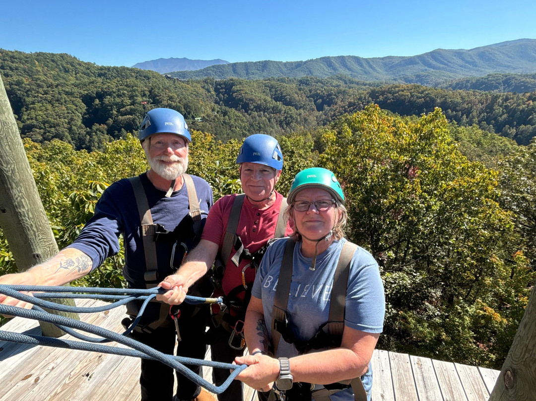 Smoky Mountain Ziplines-皮金福奇必去景点
