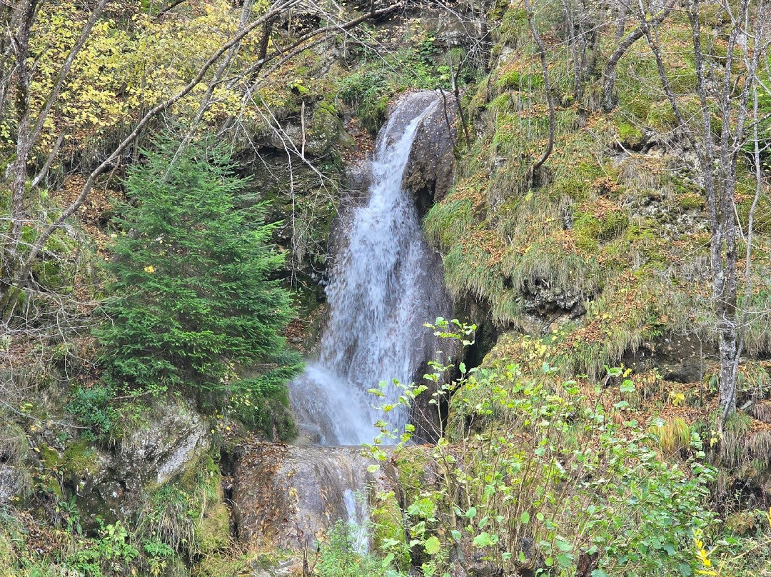 Gostilje Waterfall-兹拉蒂博尔必去景点