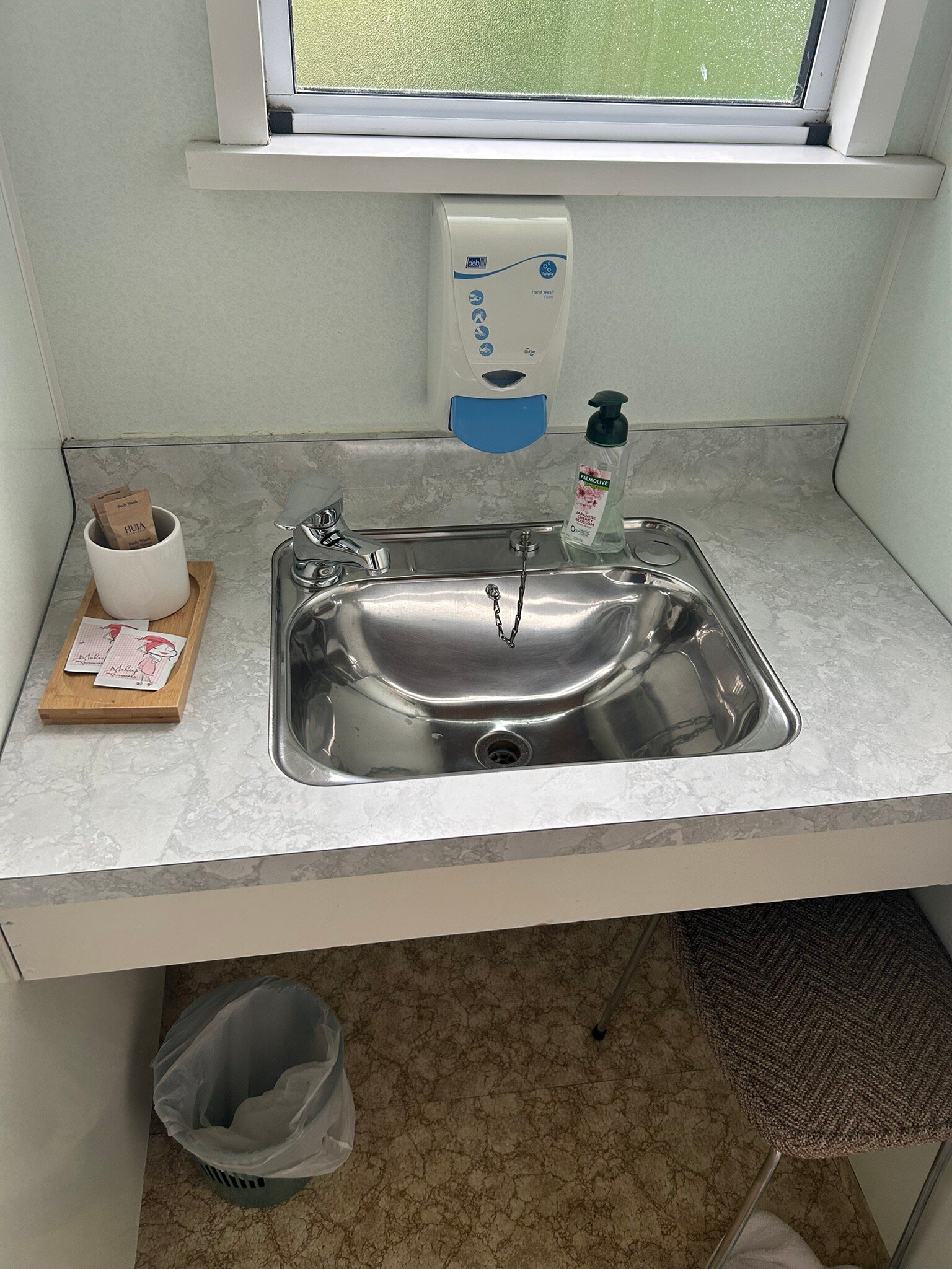 中途岛汽车旅馆-官方