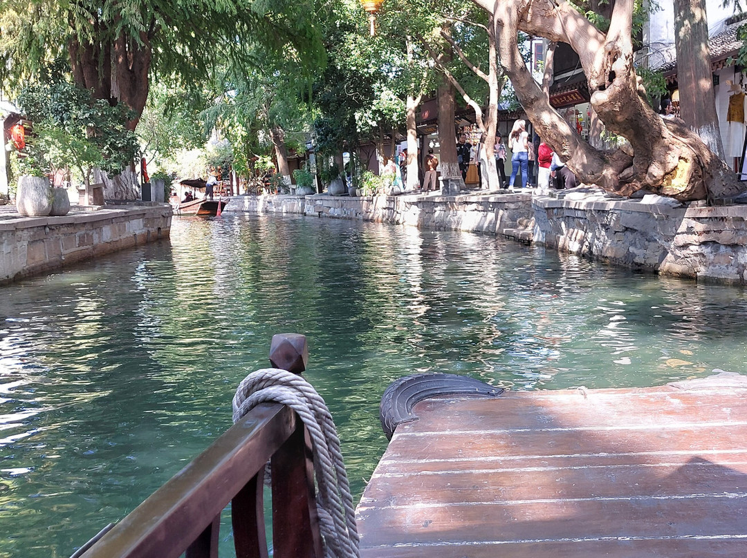 Shanghai Highlights的一日游-上海市必去景点