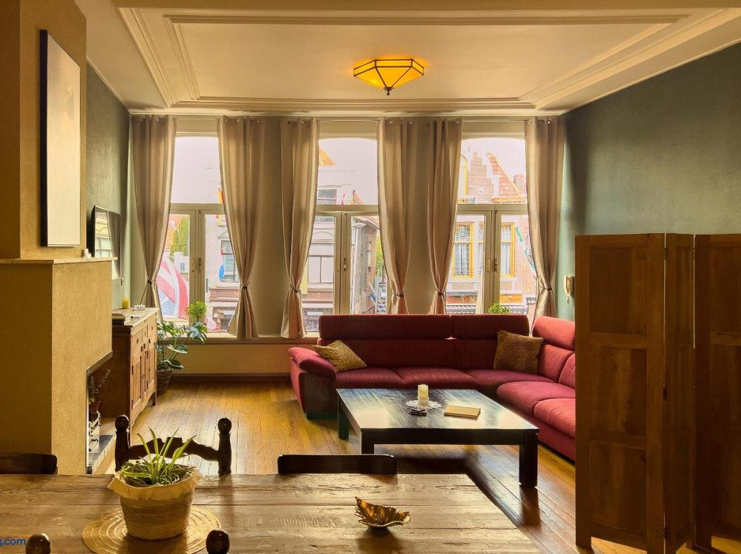 Gunnery's Guest House