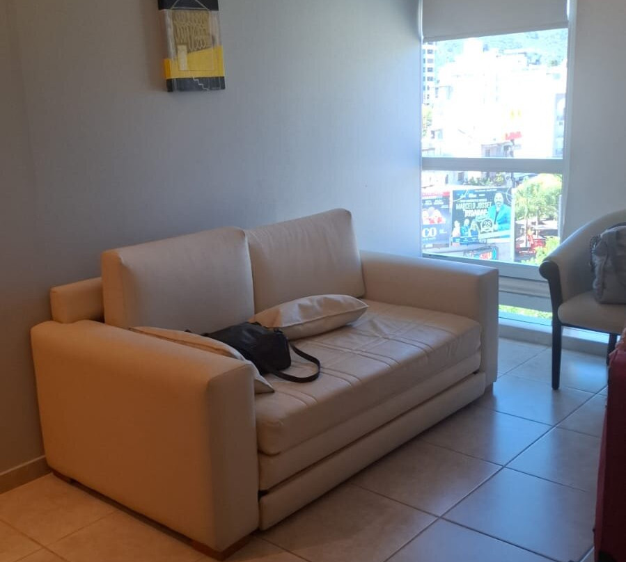 Amerian Carlos Paz主图