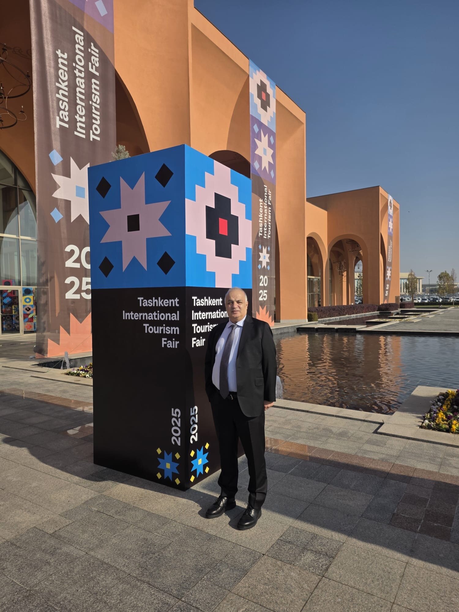 丽笙布鲁酒店-官方