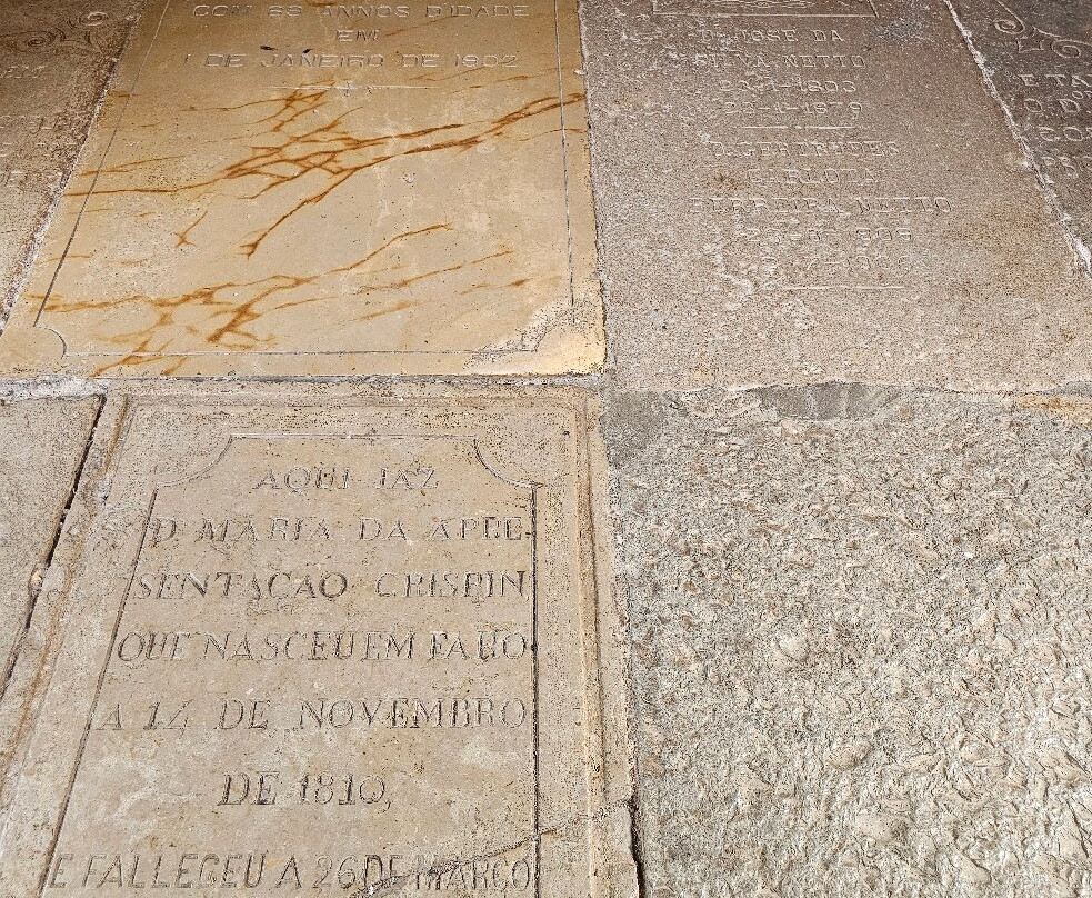 Capela dos Ossos-法罗必去景点