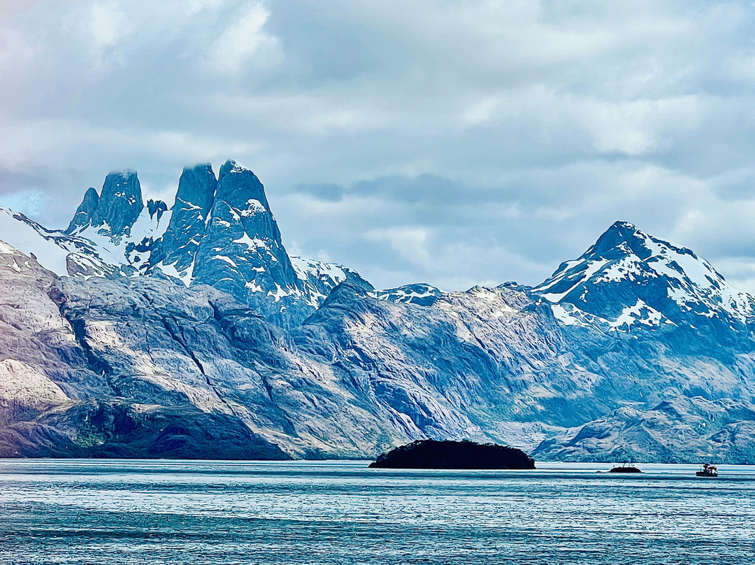 Navimag Ferries-纳塔莱斯港必去景点