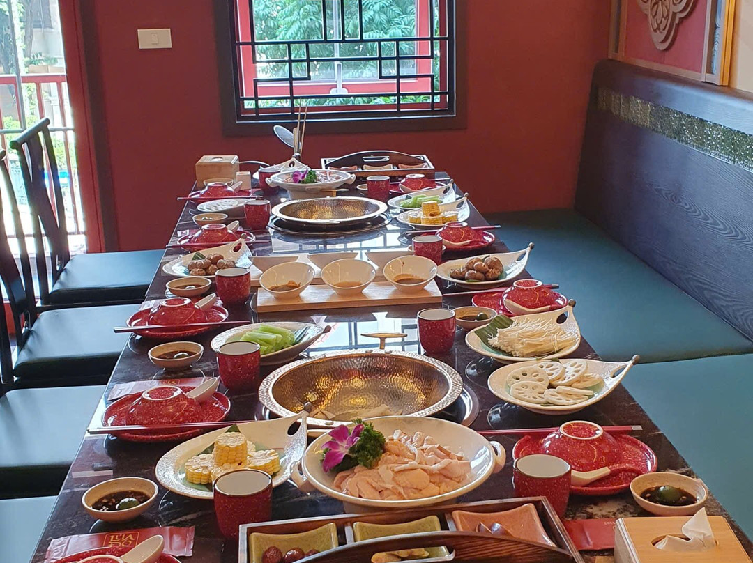 Lua Do Tan Cuong Restaurant