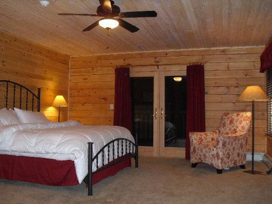 Nestlewood Inn主图