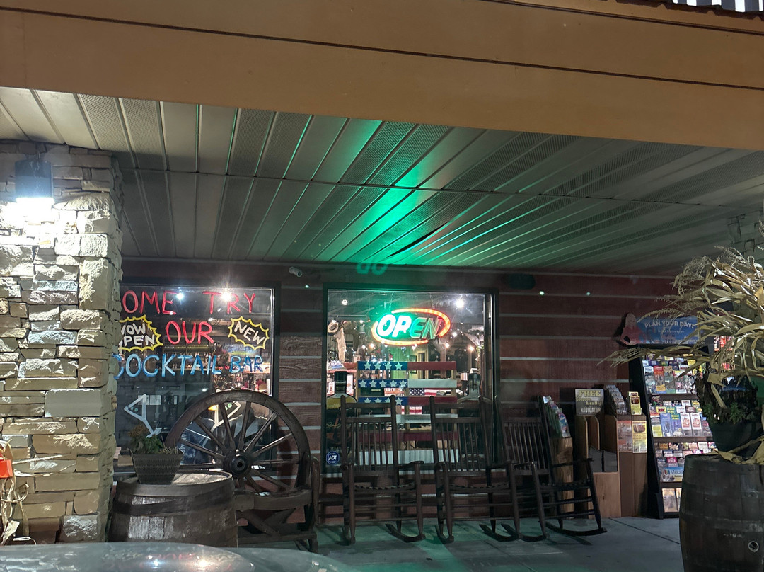 Tennessee Legend Distillery - Winfield Dunn Parkway-塞维尔维尔必去景点