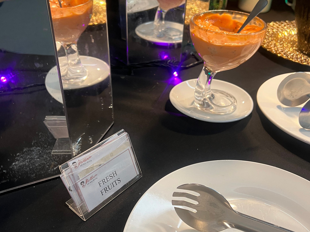 麦克罗特客栈&套房主图