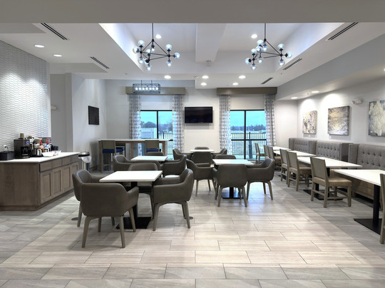 Merica Inn & Suites主图