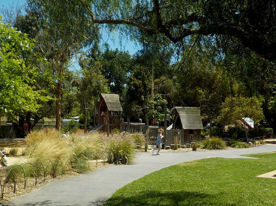 Harleston Park-Elsternwick必去景点