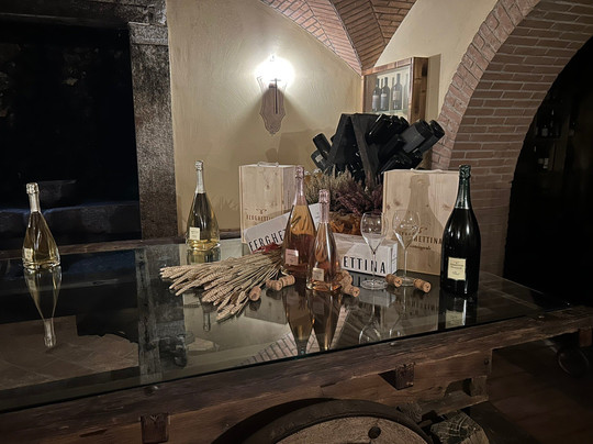 Ferghettina-Adro必去景点